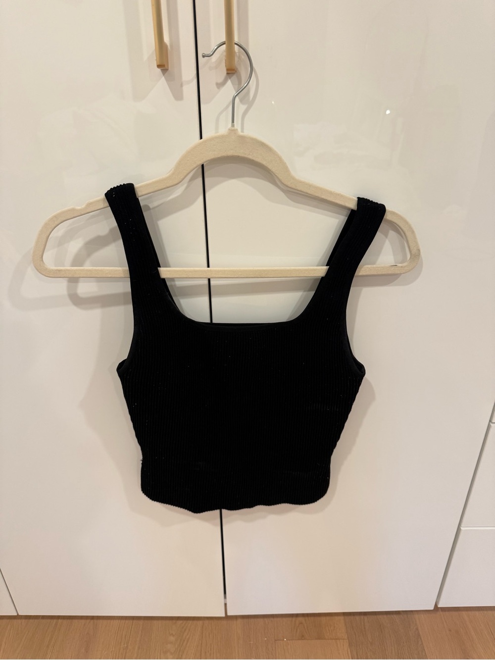 Babaton Black Ribbed Square-Neck Crop Top